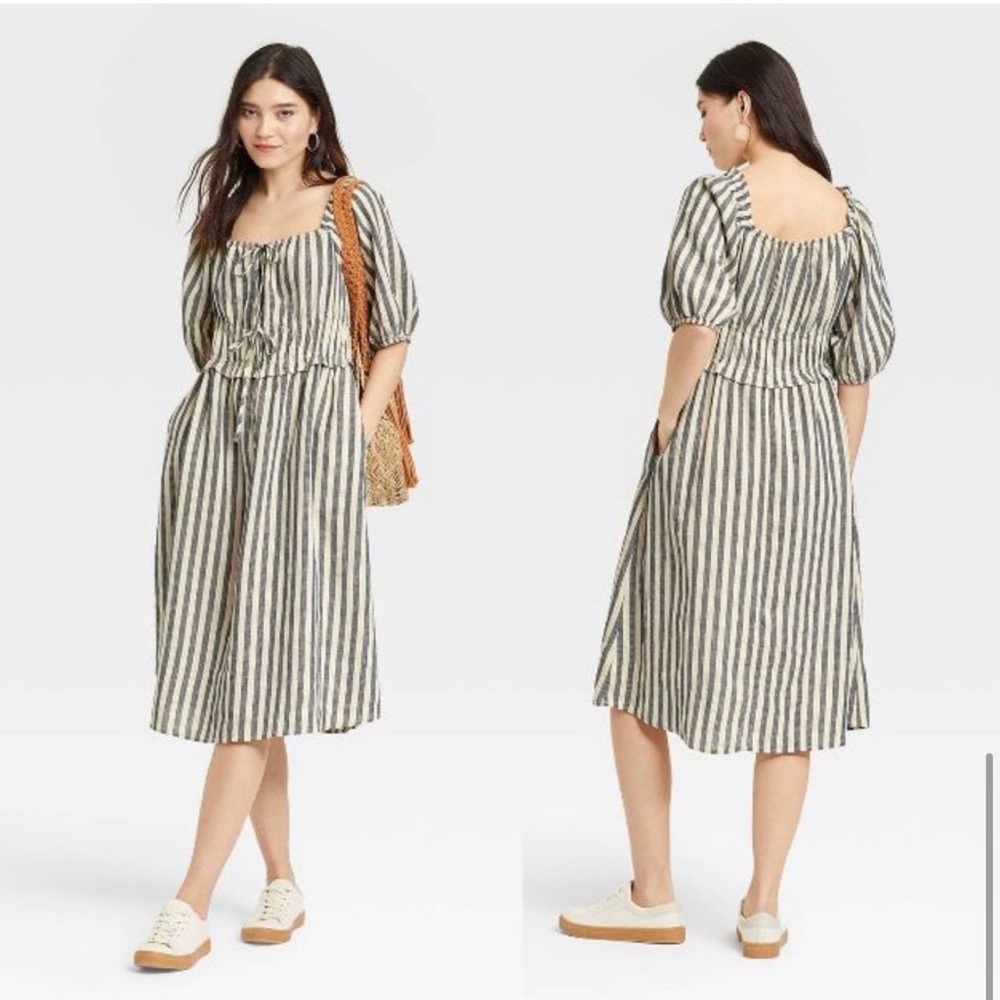 Universal threads blue stripped dress